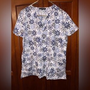 Blue and White Short Sleeve Tee with Floral Pattern Scrubs